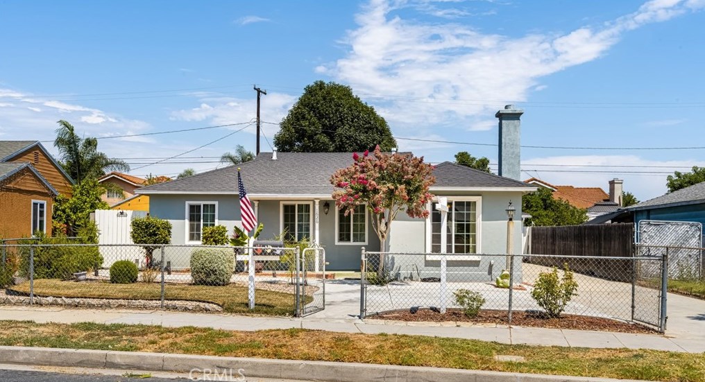 1626 S Huntington St, Pomona, CA 91766