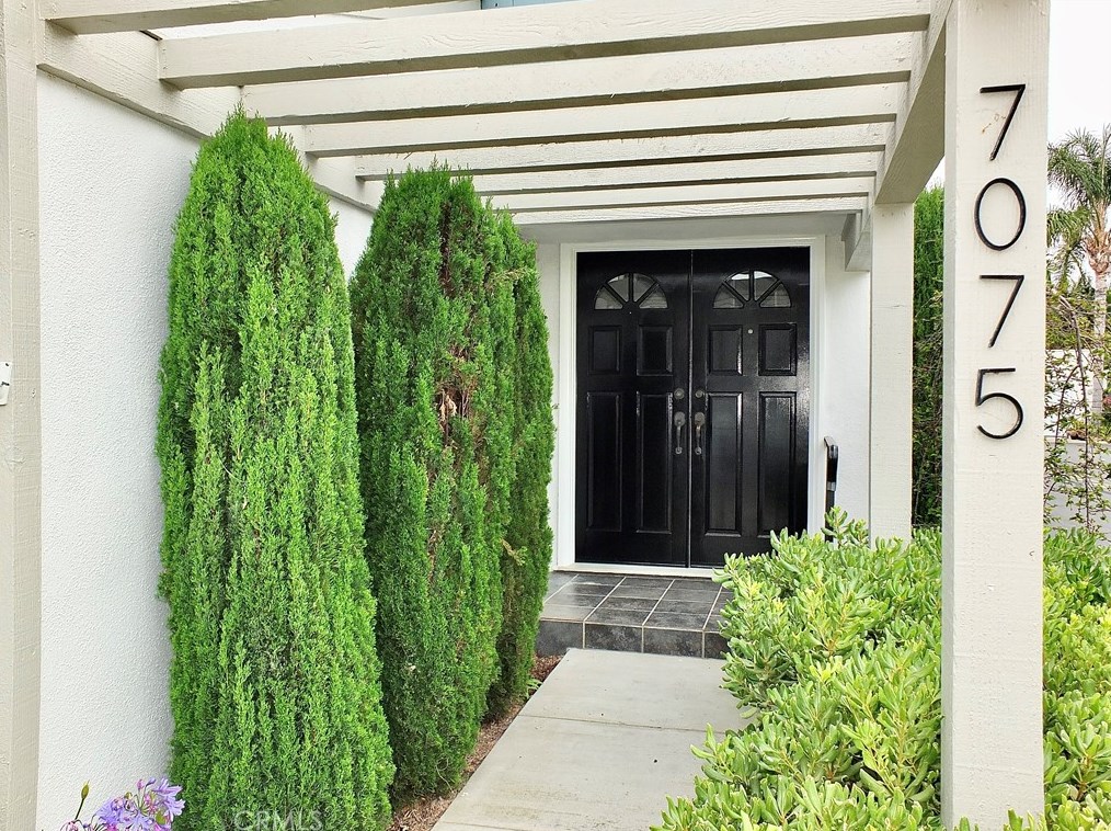 7075 Island Village Dr, Long Beach, CA 90803