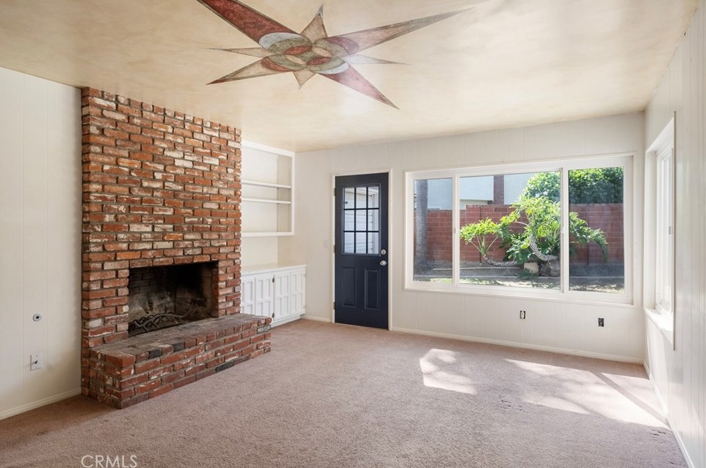 1320 N Saratoga St, Orange, CA 92869