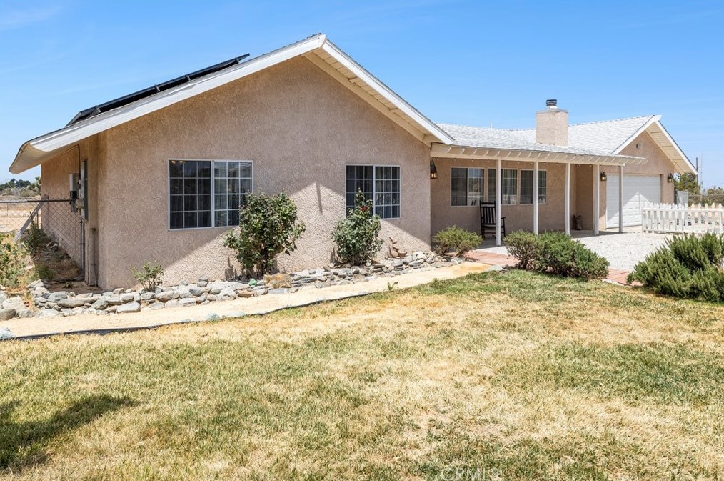 11032 Anderson Ranch Rd, Phelan, CA 92371