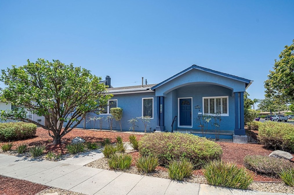 1861 Tevis Ave, Long Beach, CA 90815-4545