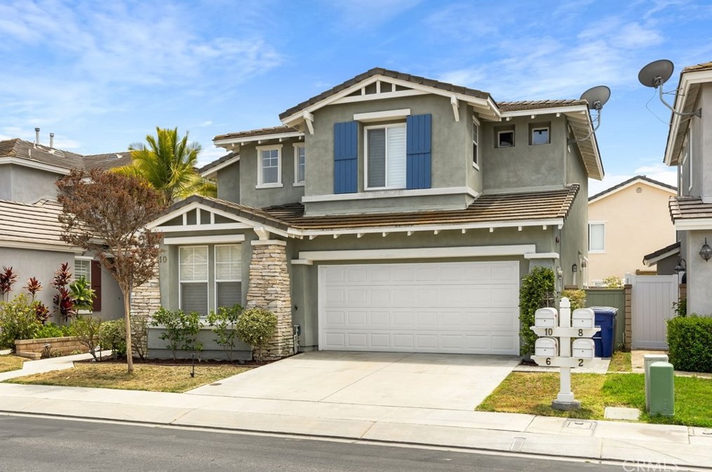10 Bayview Dr, Buena Park, CA 90621