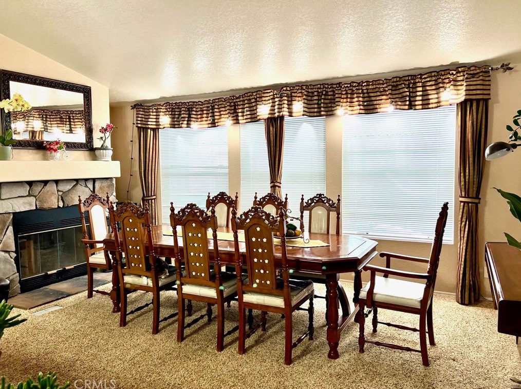 204 Crow Ln, Santa Ana, CA 92708-5706