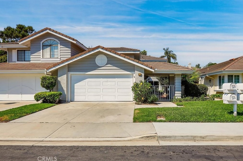 48 Cedarlake #37, Irvine, CA 92614