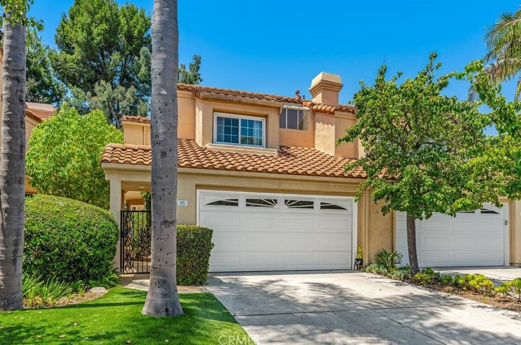 35 Dunn St, Laguna Beach, CA 92677