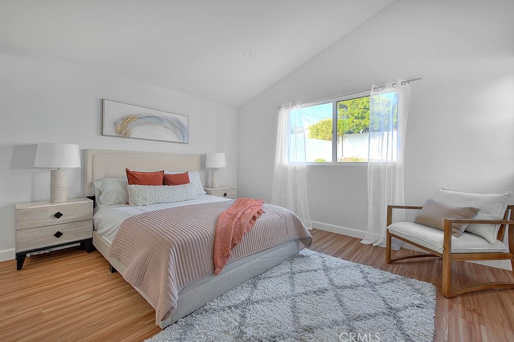 9236 Hobart Blvd, Los Angeles CA  90047-3820 exterior