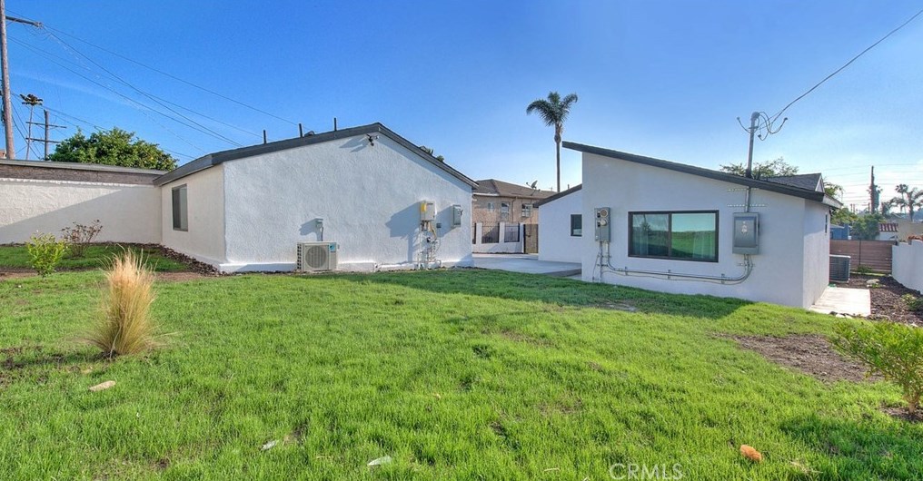 9236 Hobart Blvd, Los Angeles CA  90047-3820 exterior