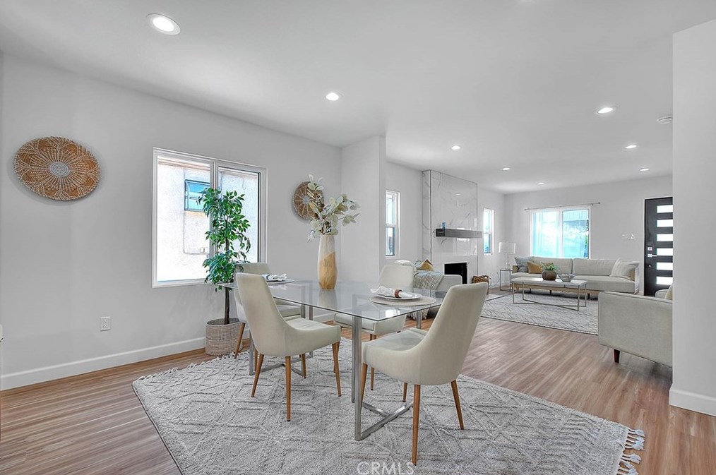 9236 Hobart Blvd, Los Angeles CA  90047-3820 exterior