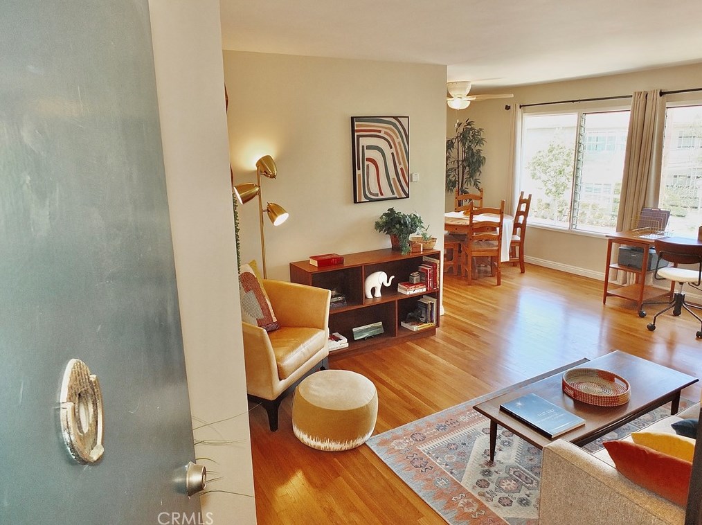 3042 E 3rd St #2, Long Beach, CA 90814
