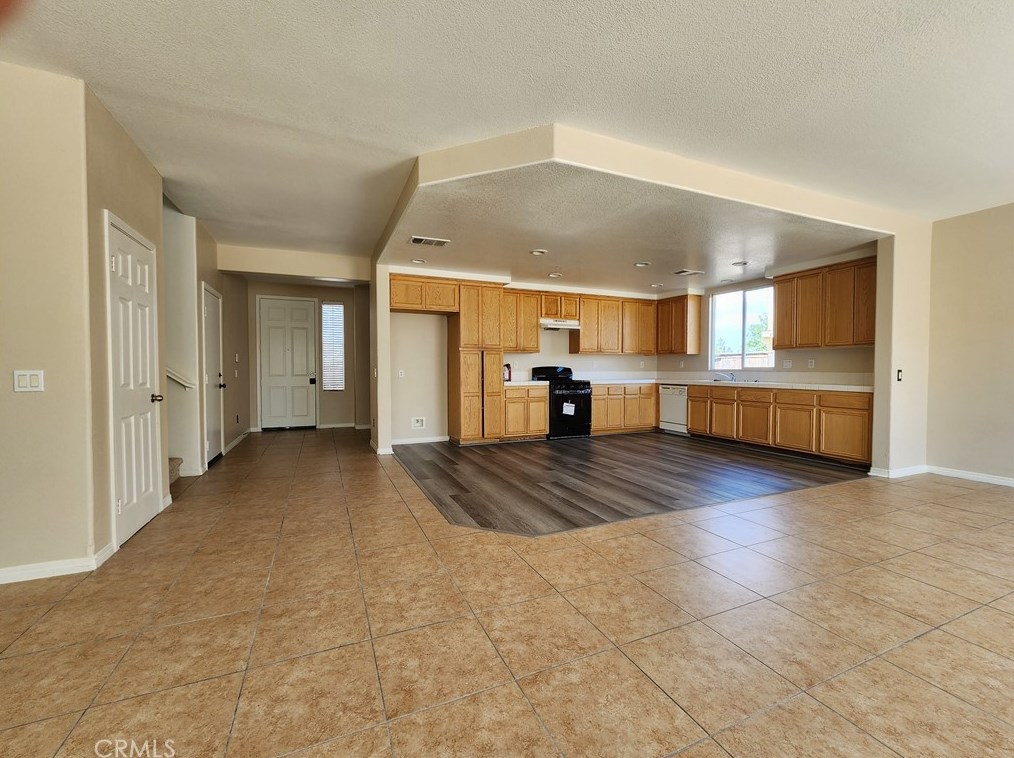 13847 Grant Way, Hesperia, CA 92344