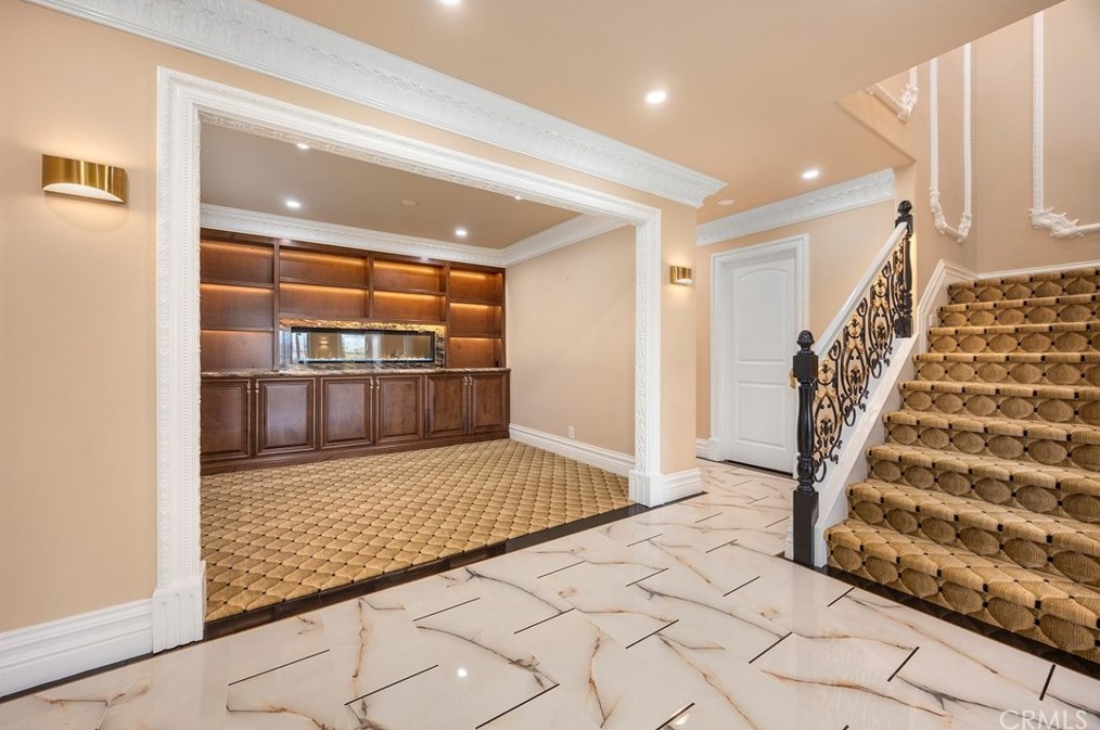 7351 Singingwood Dr, Anaheim CA 92808-1701 exterior