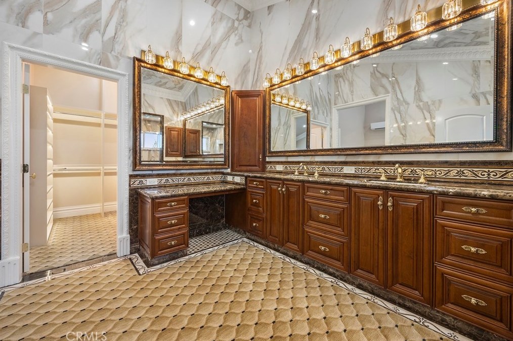 7351 Singingwood Dr, Anaheim CA 92808-1701 exterior