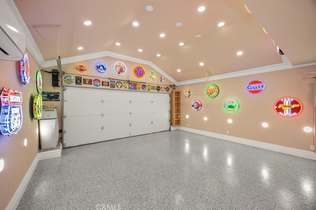 7351 Singingwood Dr, Anaheim CA 92808-1701 exterior