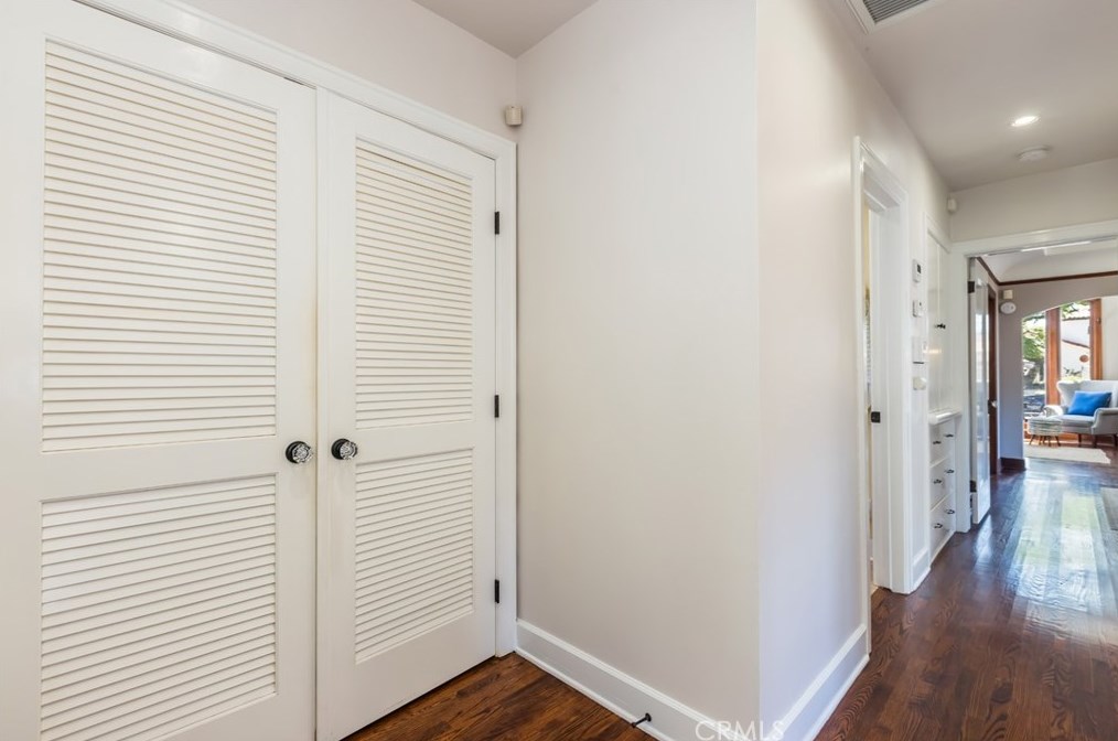 3615 Lime Ave, Long Beach CA  90807-4143 exterior