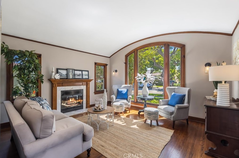 3615 Lime Ave, Long Beach CA  90807-4143 exterior