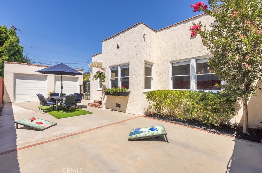 3615 Lime Ave, Long Beach CA  90807-4143 exterior