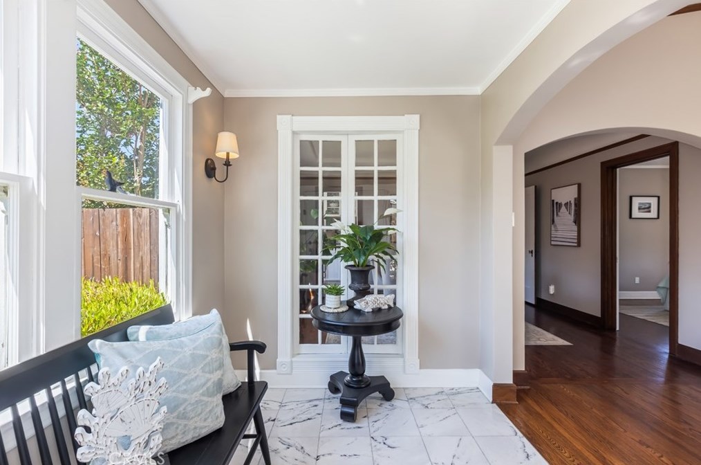 3615 Lime Ave, Long Beach CA  90807-4143 exterior