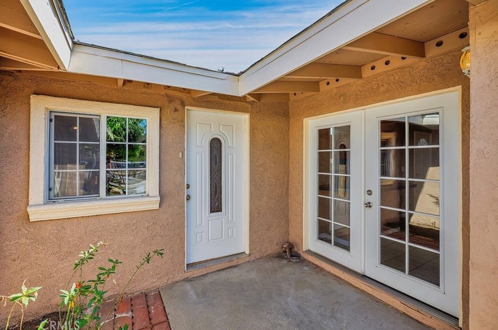 7931 Eileen St, Stanton, CA 90680
