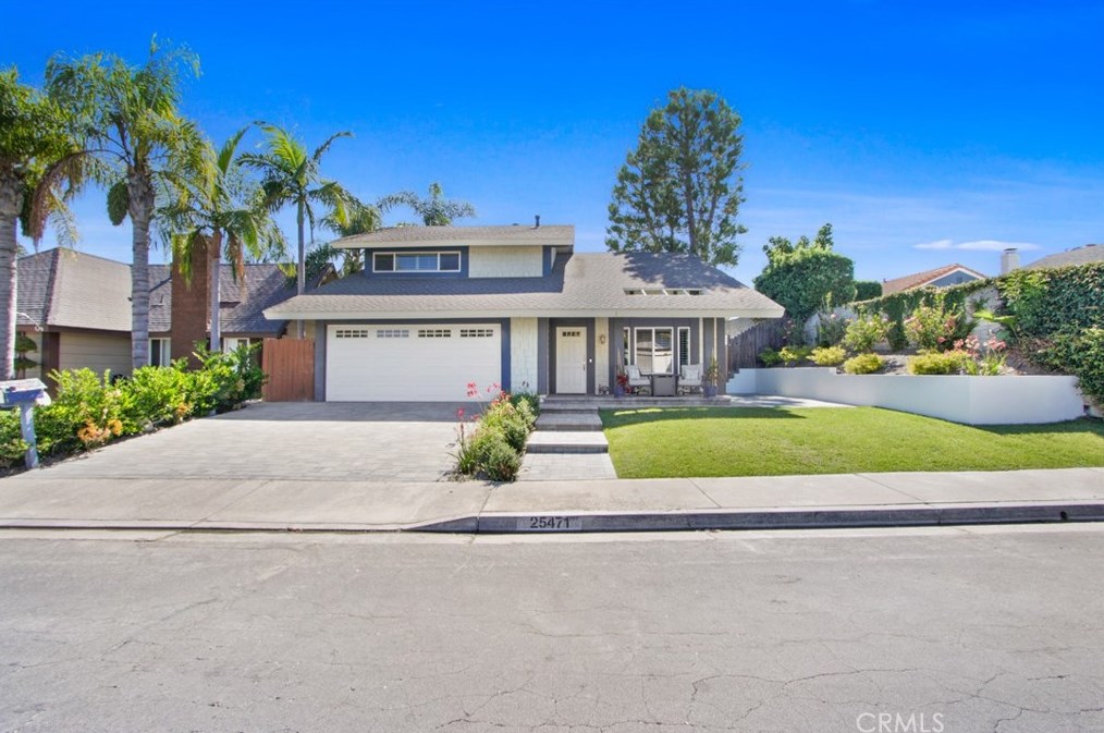 25471 Oak Leaf Rd, Laguna Beach, CA 92653