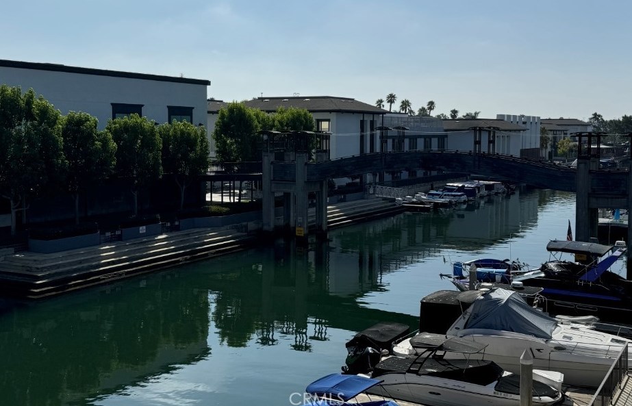 7235 Marina Pacifica Dr, Long Beach CA 90803-3899 exterior