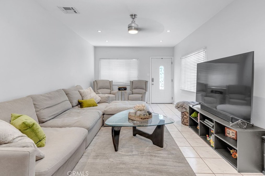 611 E Belmont St, Ontario, CA 91761