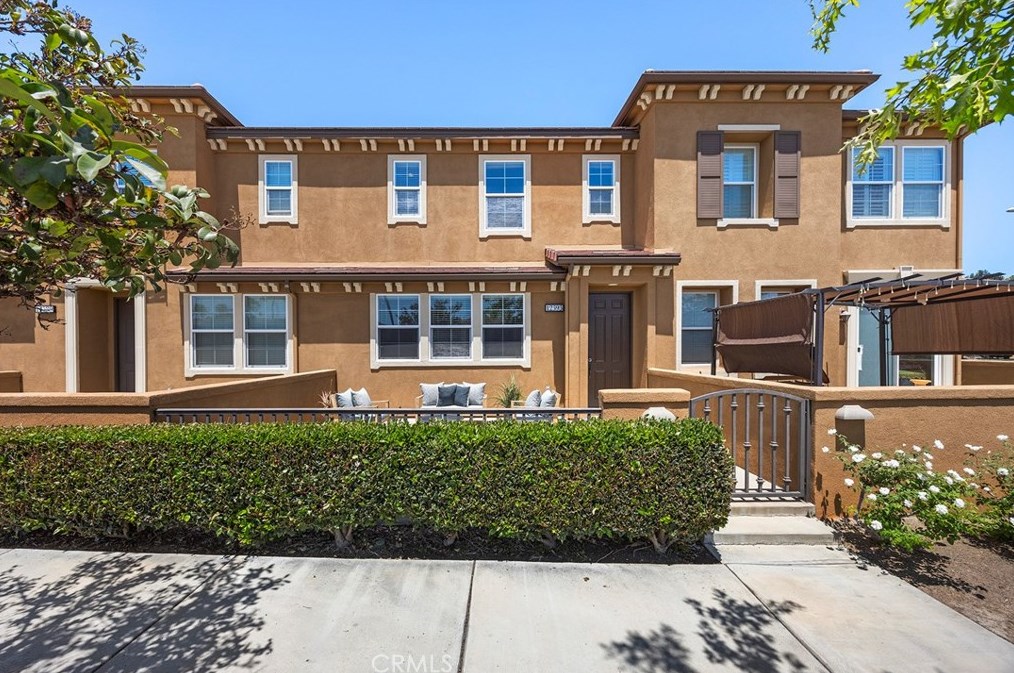 12393 Heritage Springs Dr, Whittier, CA 90670-3862