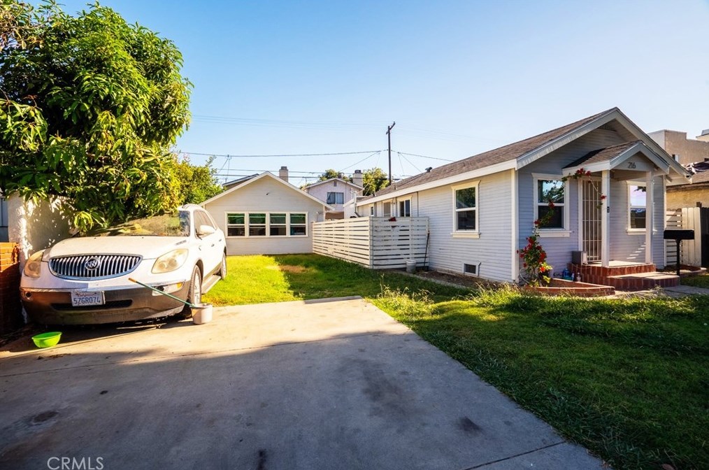 216 Morningside St, Long Beach, CA 90805-6436