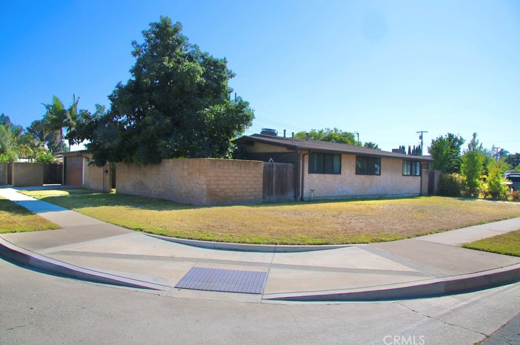 2340 W Transit Ave, Anaheim, CA 92804