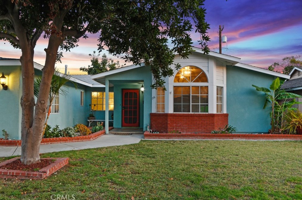 1556 W Crone Ave, Anaheim, CA 92802