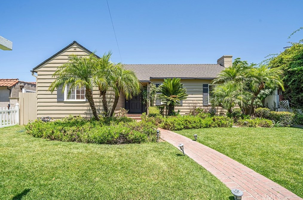 725 E Bixby Rd, Long Beach, CA 90807
