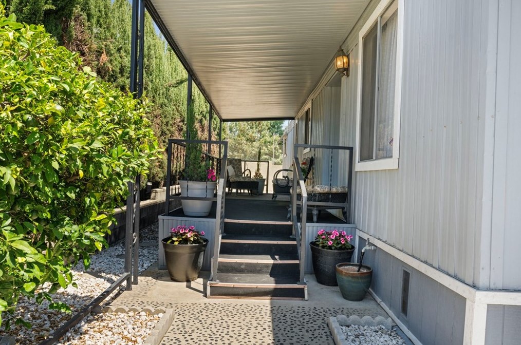 1001 W Lambert Rd #148, La Habra, CA 90631