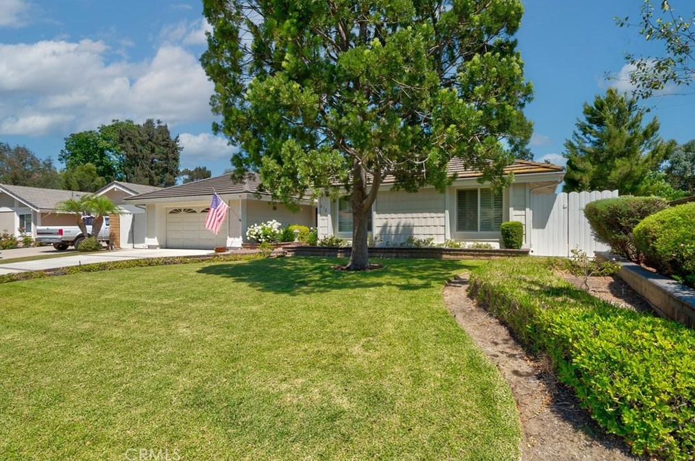 412 S Oak Grove Cir, Anaheim, CA 92807