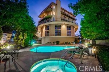 2700 Panorama Dr, Long Beach CA  90755-3850 exterior