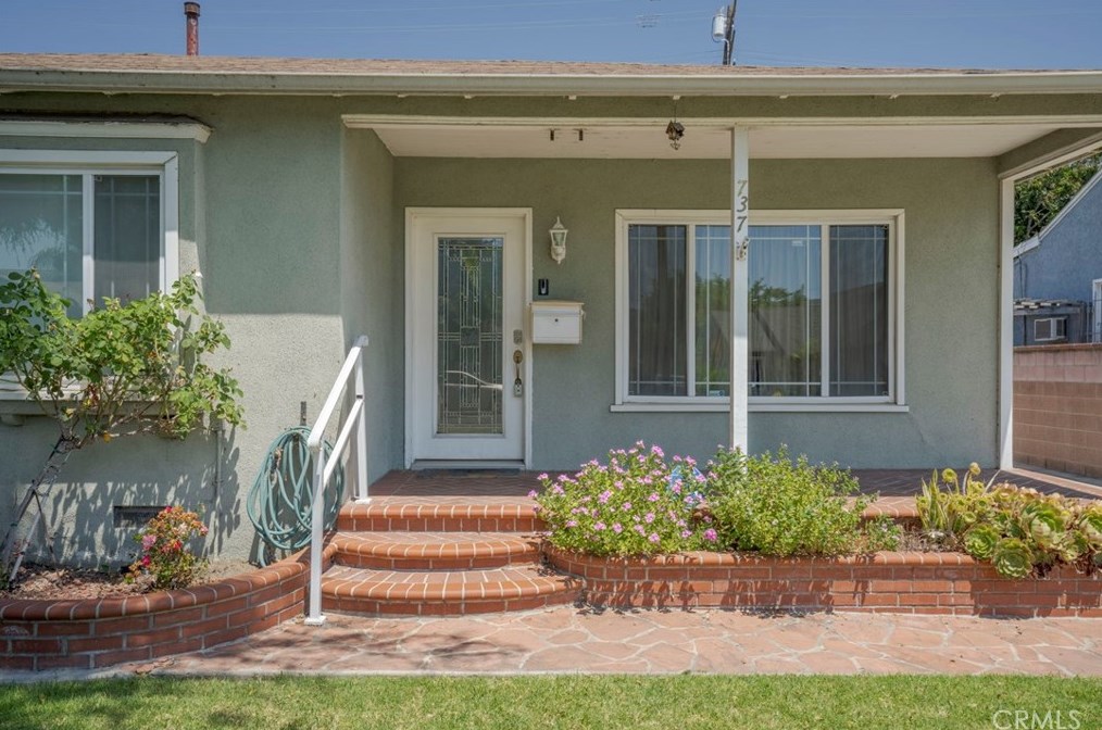 737 E Coolidge St, Long Beach, CA 90805