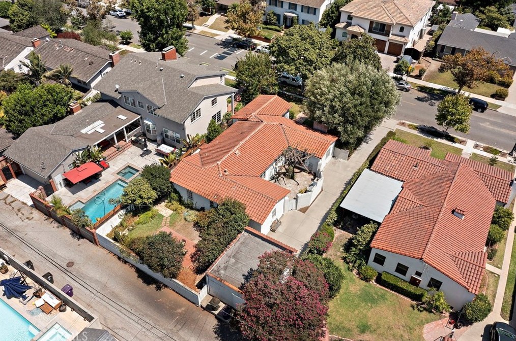 3925 California Ave, Long Beach CA  90807-3511 exterior