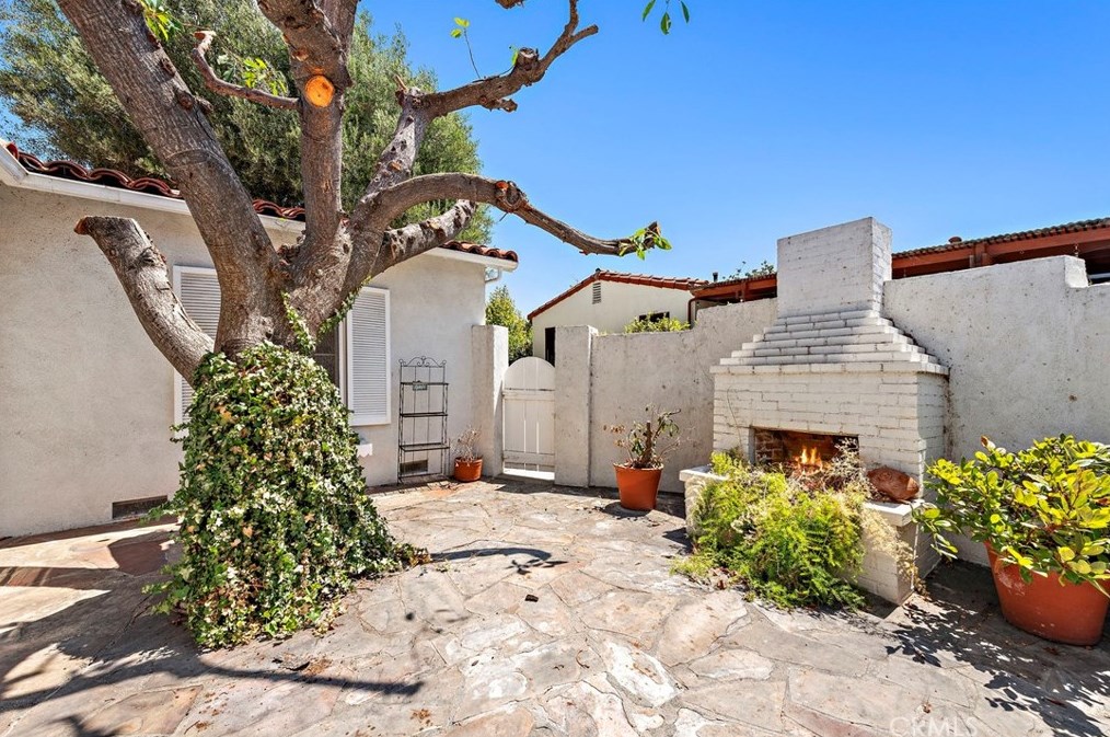 3925 California Ave, Long Beach CA  90807-3511 exterior