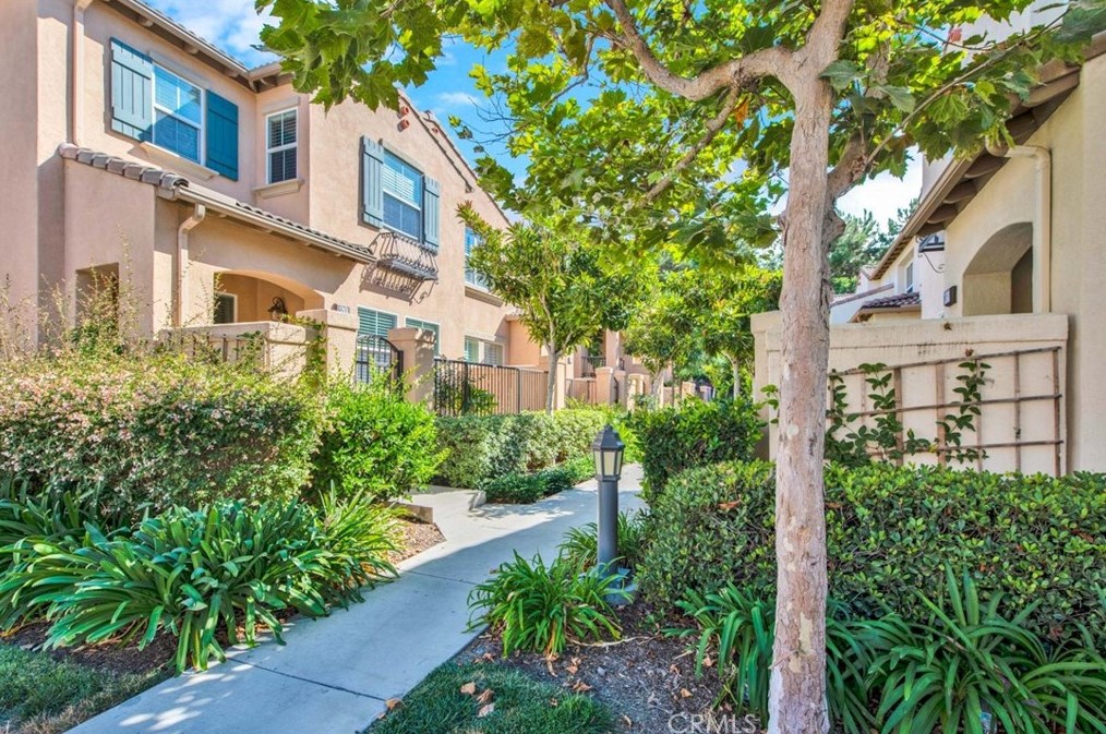 22 New Season, Irvine, CA 92602