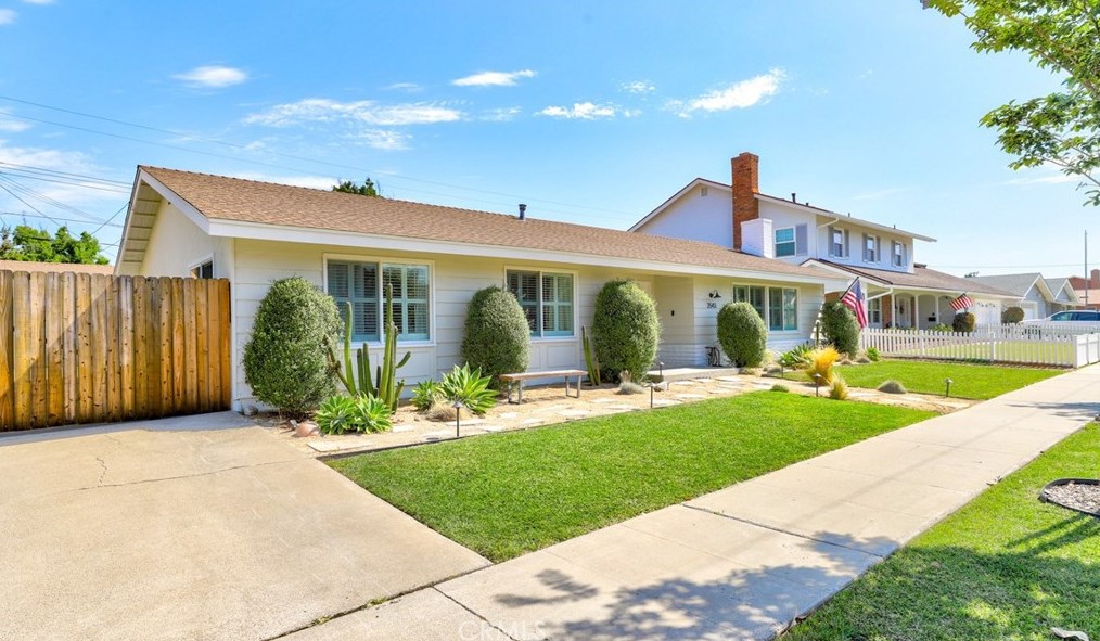 2543 E Palmyra Ave, Orange, CA 92869