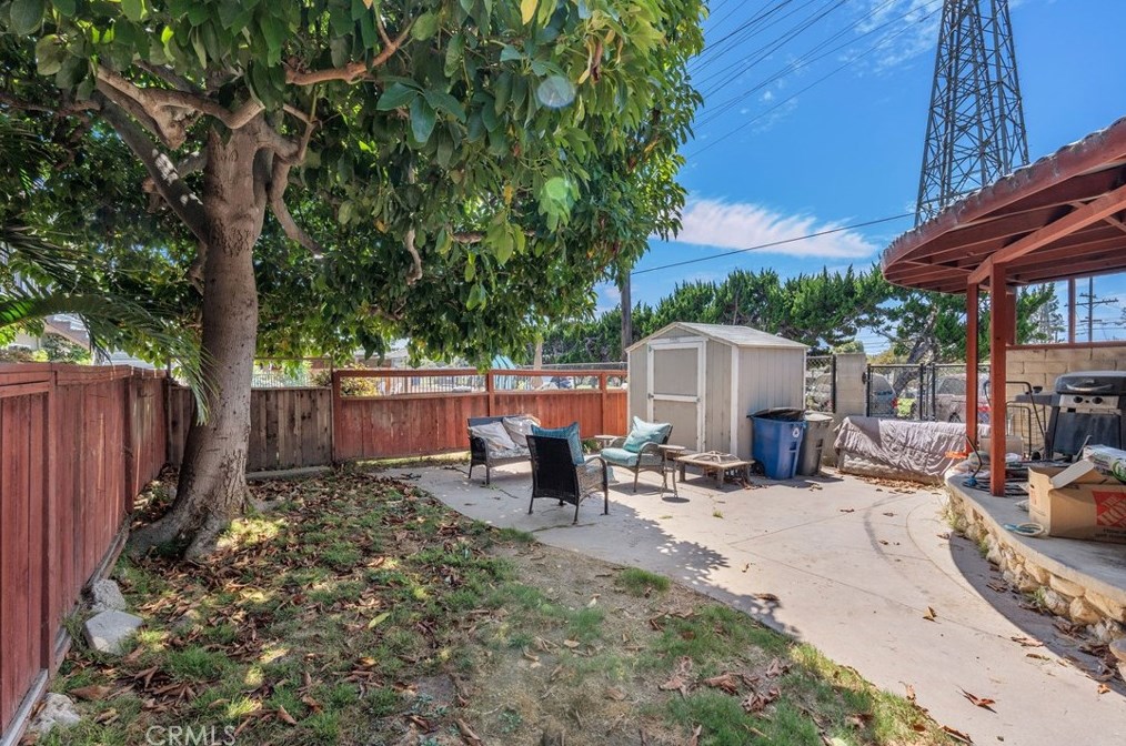 1620 Maple Ave, El Segundo CA  90245-3346 exterior