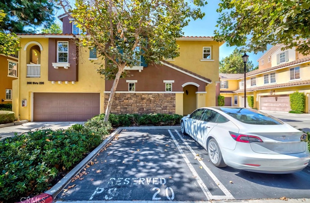 200 Timberwood #20, Irvine, CA 92620
