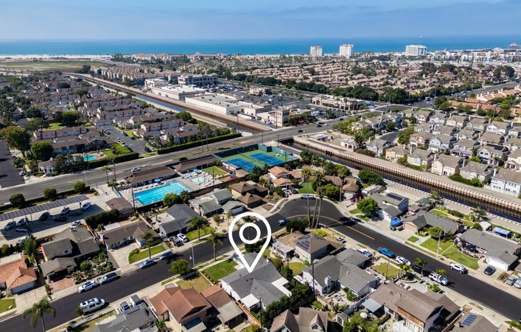 8151 Snowbird Dr, Huntington Beach, CA 92646
