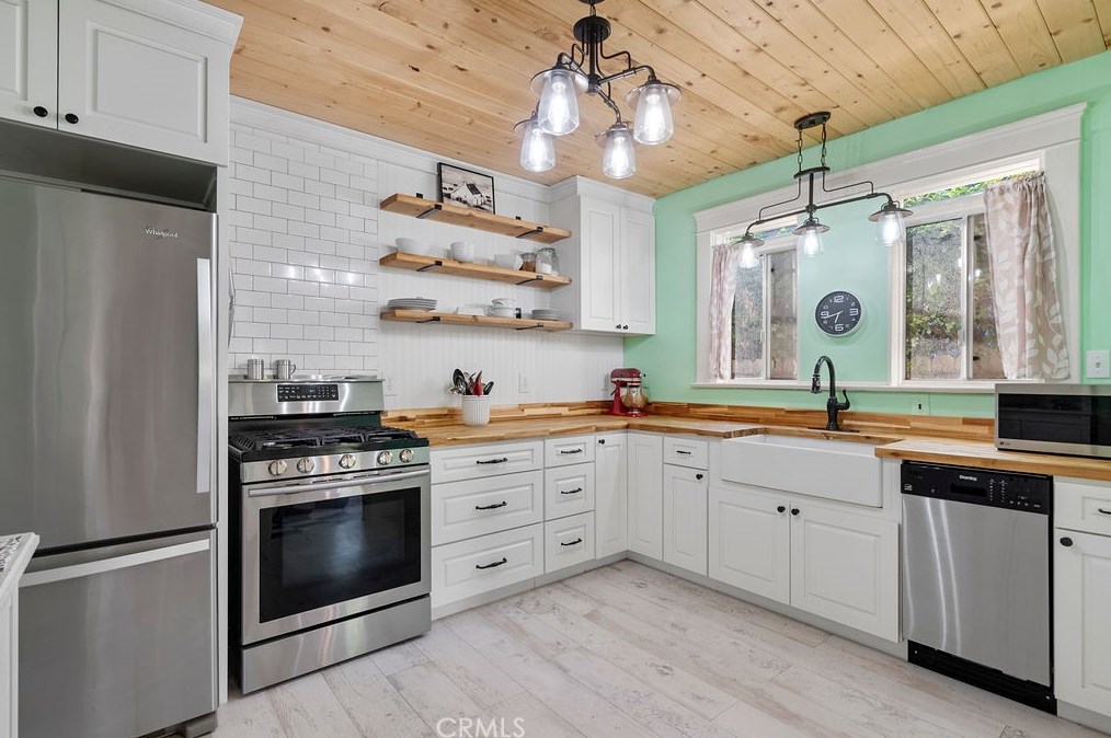 707 Van Ness Ave, Santa Ana, CA 92701-5550