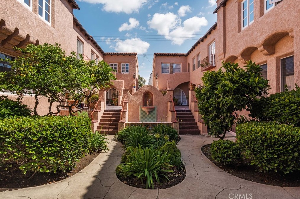 1905 1st St, Long Beach CA 90802-6125 exterior