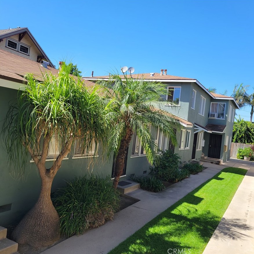 3009 3rd St, Long Beach CA  90814-6608 exterior