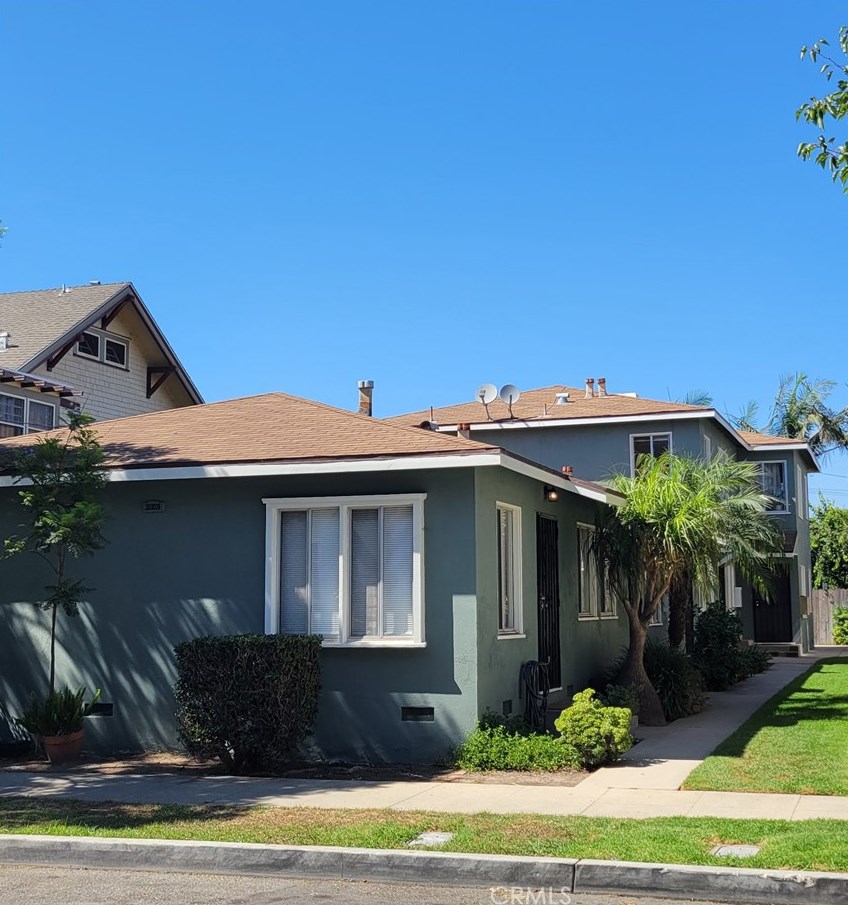 3009 3rd St, Long Beach CA  90814-6608 exterior