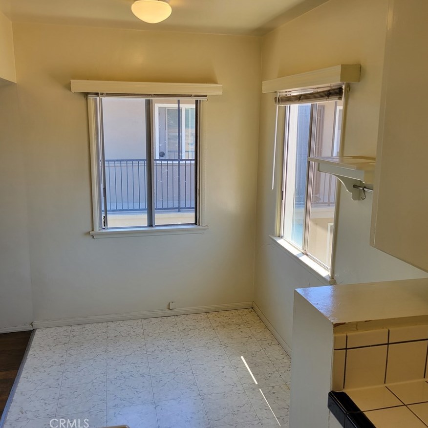 3009 3 St, Long Beach CA  90814-6608 exterior