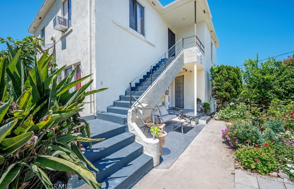 2211 2nd St, Los Angeles CA  90033-4007 exterior