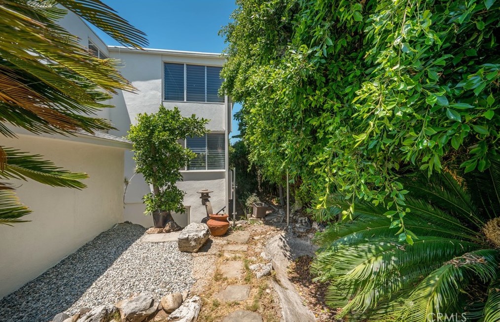 2211 2nd St, Los Angeles CA  90033-4007 exterior