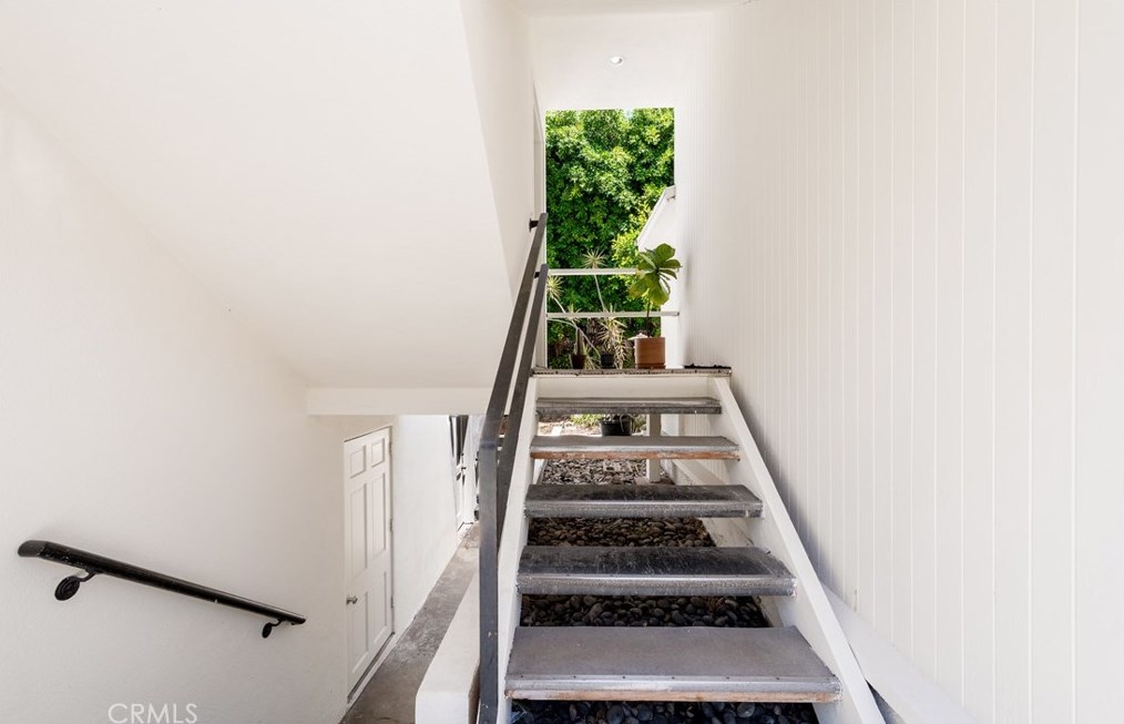 2211 2nd St, Los Angeles CA  90033-4007 exterior