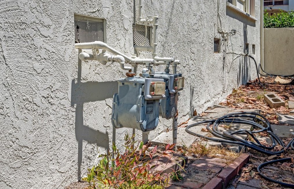2211 2nd St, Los Angeles CA  90033-4007 exterior